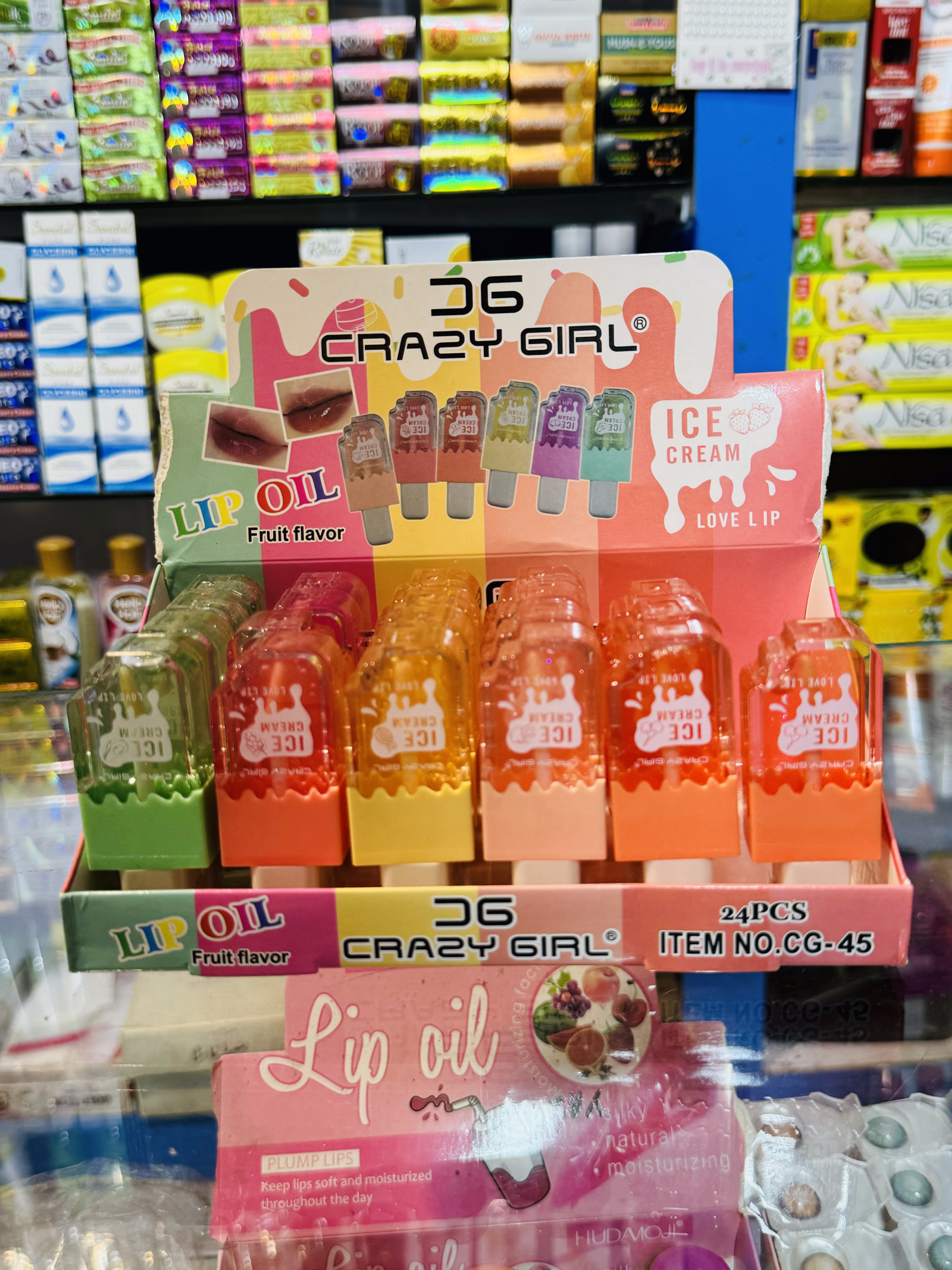 Glossy glose